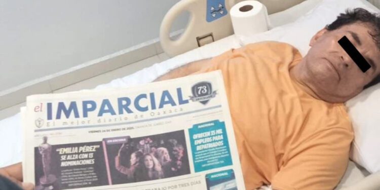 Foto: internet // Juan Antonio Vera Carrizal continúa internado en un hospital de la ciudad de Oaxaca. De acuerdo con las autoridades, este miércoles presentó un desmayo producto de una descompensación.