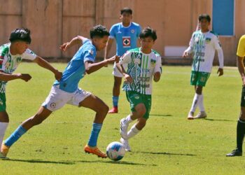 Fotos: Leobardo García Reyes // Juan Manuel Bernal dijo que las puertas celestes están abiertas al talento oaxaqueño.