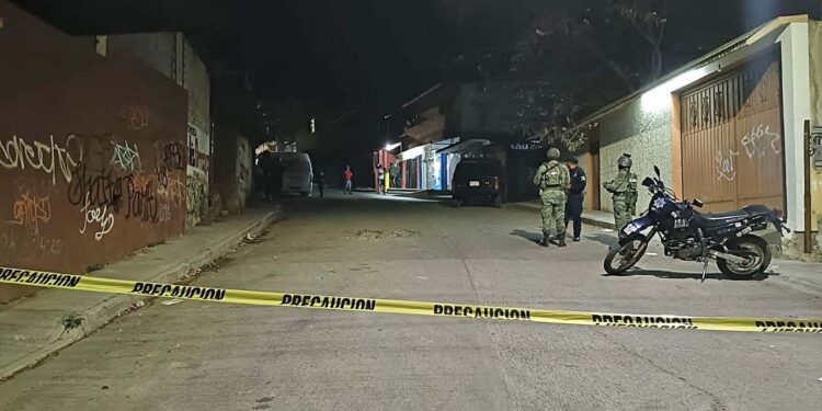 La zona fue acordonada por la Policía Municipal y la Estatal.