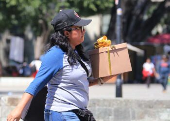 Foto: Adrián Gaytán // Los regalos por el Día de San Valentín fueron escasos.