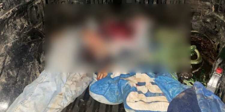 La víctima fue trasladada en la batea de una camioneta en busca de atención médica.