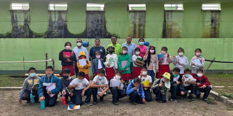 Los alumnos y profesores conocieron el proceso y el ciclo del tratamiento del agua.