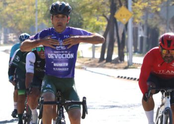 Con devoción se da el triunfo a Moisés Ramírez