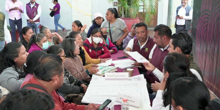 Foto: Municipio de Oaxaca de Juárez // Mesas de los Diálogos vecinales llevados a cabo ayer en Palacio Municipal.