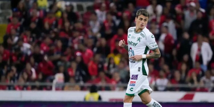 Nico Fonseca, mediocampista del Club León, víctima de asalto a mano armada en Jalisco
