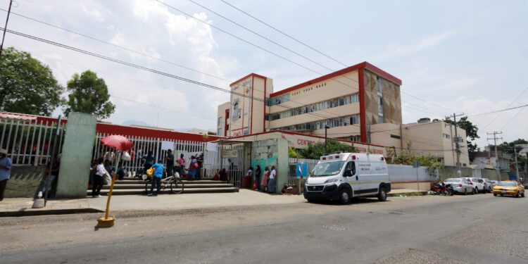 Foto: Adrián Gaytán // Para el Hospital Civil, se destinaron 154 millones 641 mil 684 pesos en obras, equipamiento, mantenimiento, servicios generales e integrales.