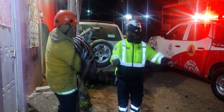 Protección Civil logró sofocar el fuego.