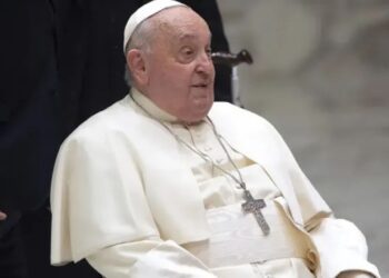 La salud del Papa Francisco presenta ligera mejoría