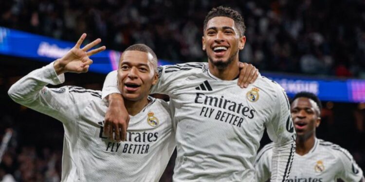 Triplete de Mbappé comanda el pase del Real Madrid a octavos de la Champions League