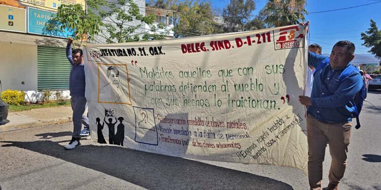 Foto: redes sociales // Demandan la recategorización de claves de promotores de educación a docentes, el equipamiento a jefaturas de supervisión, reconocimientos de ascensos a directivos por vía democrática, entre otras demandas.