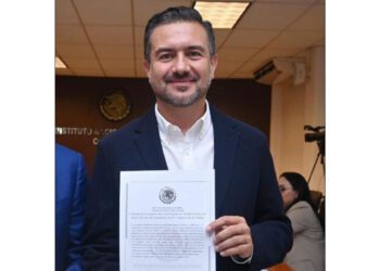 ¡Polémica! Yunes Márquez formaliza su incorporación al Senado con Morena