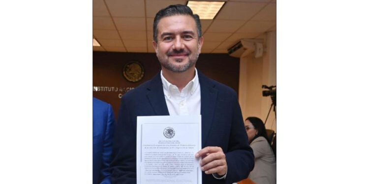 ¡Polémica! Yunes Márquez formaliza su incorporación al Senado con Morena