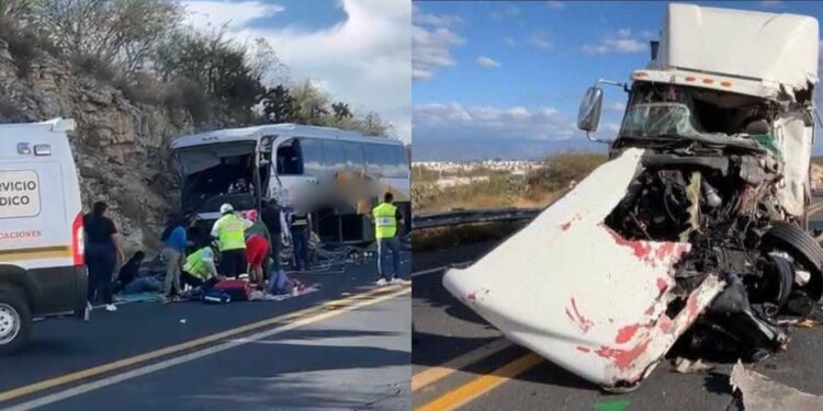 Brutal colisión en la Autopista Cuacnopalan-Oaxaca deja varios heridos
