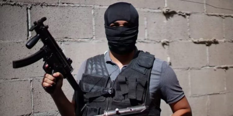 Extraditan a “El Niño Popis” a EE.UU.: Líder de “Los Rojos” acusado de narcotráfico y lavado de dinero