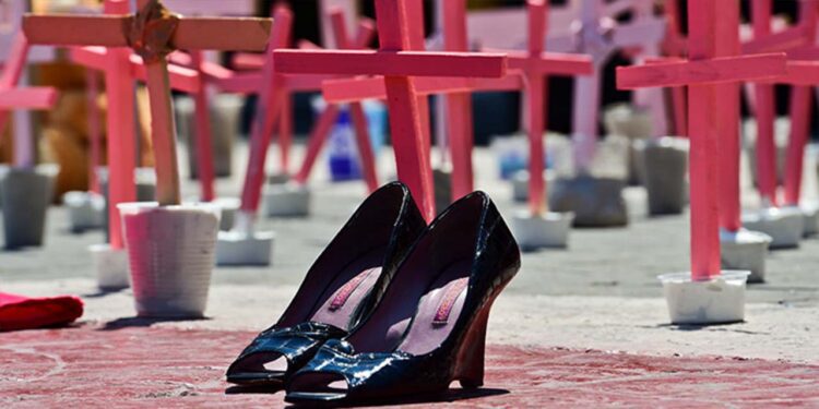 Foto: ilustrativa // El mandatario detalló que la incidencia del delito de feminicidio bajó de 40 casos en 2022 a 20 casos en 2024.