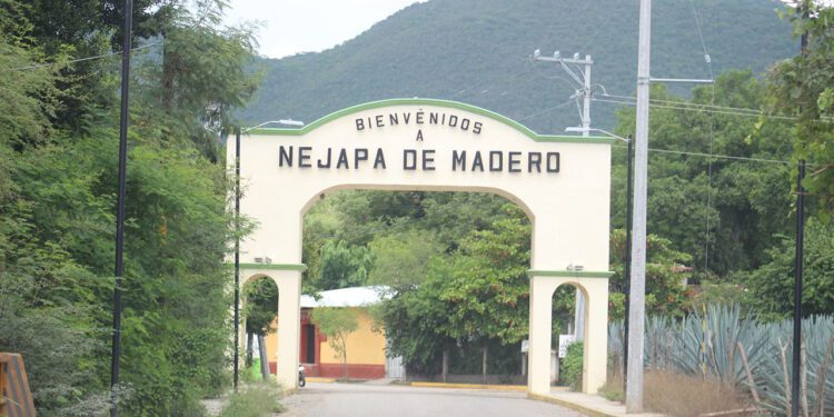 Pobladores de la colonia San Martín de Porres, Nejapa, fueron liberados tras ser retenidos por incumplir sus obligaciones comunitarias.