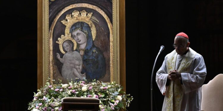 “Mejora el cuadro clínico del Papa”; ha superado la fase crítica: Vaticano