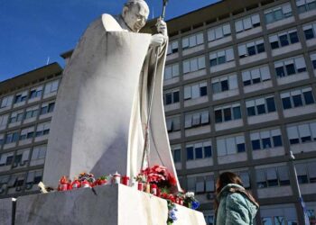El Papa Francisco pasó una buena noche en el Hospital Gemelli