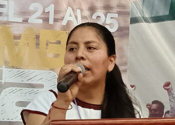 Sección 22 conmemora el Día Internacional de la Lengua Materna en Oaxaca con marcha, mitin y conversatorio
