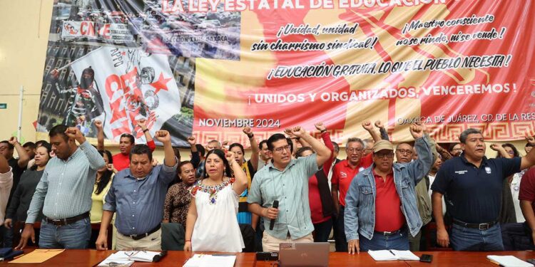 Ir al paro indefinido discute S-22 el sábado; citan a Asamblea Estatal