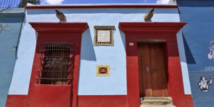 Foto: Adrián Gaytán // Benito Juárez vivió de 1818 a 1828 en esta casa, donde fue apadrinado por Salanueva para aprender “las primeras letras”.