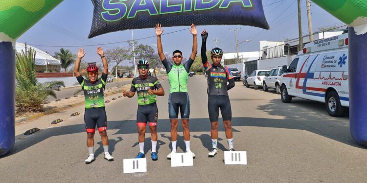 Fotos: Leobardo García Reyes // Jesús Alexander Ordóñez se impuso en la categoría Juvenil Élite.