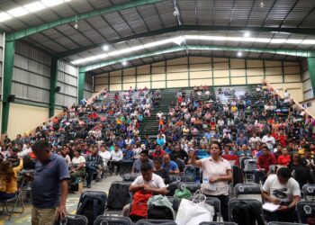 ¿Paro nacional? discute S-22-CNTE; en seccionales crecen voces a favor