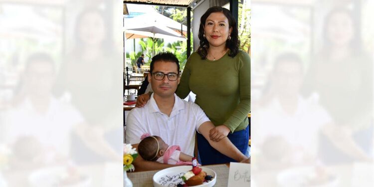 Fotos: cortesía // Alejandra Cruz Olmedo estuvo muy feliz por celebrar un año más de vida.