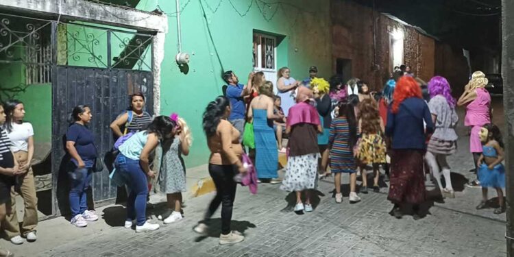 Con alegría se vivió el segundo domingo de Huehuentones en Teotitlán de Flores Magón.