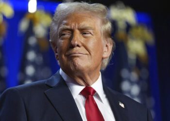 Trump “analizaría” una “rebaja” a aranceles a México; inevitable, entran en vigor mañana