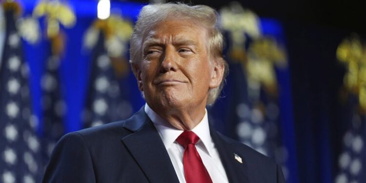 Trump “analizaría” una “rebaja” a aranceles a México; inevitable, entran en vigor mañana