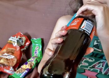 Foto: Archivo El Imparcial // Ante la crisis de sobrepeso y obesidad infantil en México, prohíben la comida chatarra y refrescos en las escuelas.