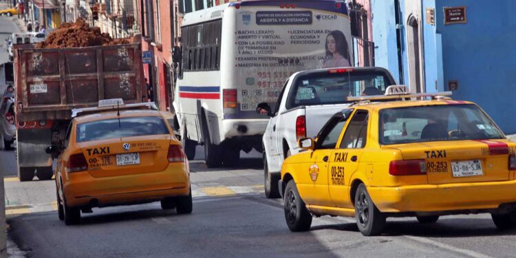 Al menos el 60 por ciento de las unidades se concentran en la Zona Metropolitana saturando las vialidades.