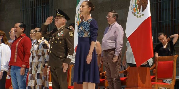 Claudia Sheinbaum convoca a miles en el Zócalo para celebrar moratoria de aranceles de EE.UU.
