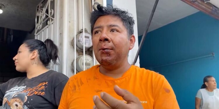 Foto: captura de video // Asociaciones e integrantes del gremio periodístico de Oaxaca, condenaron la detención arbitraria del reportero Álvaro Cuitláhuac López y de su familia.