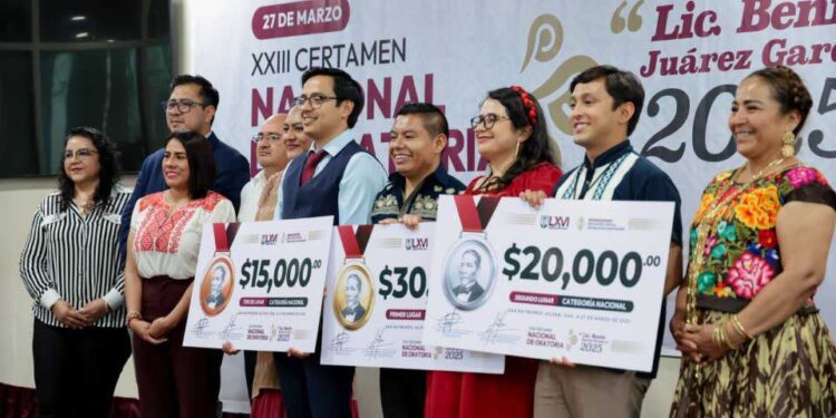 Oaxaqueña Giscell Gamboa Ávila triunfa en el Certamen de Oratoria “Lic. Benito Juárez García”
