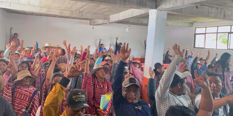 Con más de 83 votos a favor y una mayoría calificada, Tereso Cruz Reyes fue revocado.