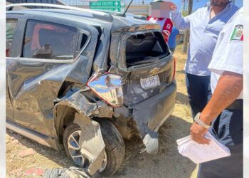 Daños materiales y dos lesionadas dejó el accidente.