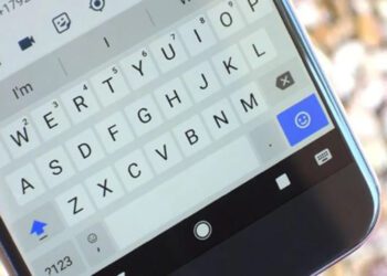 Redes sociales, ¿empobrecimiento o nuevo lenguaje?