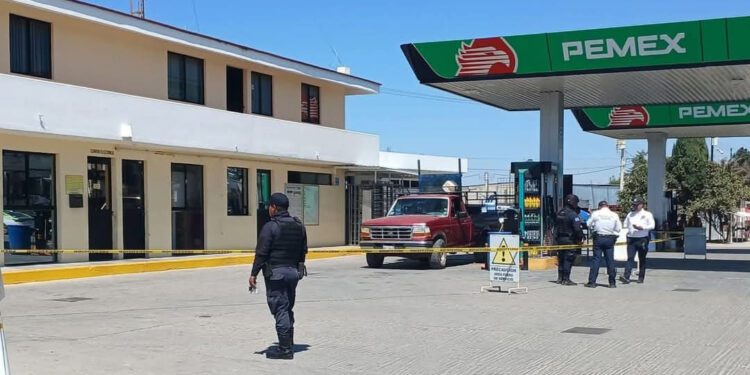 Ejecutan a mujer en gasolinera de Miahuatlán de Porfirio Díaz