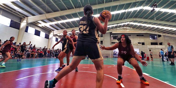 Fotos: Leobardo García Reyes // El fin de semana se celebró la eliminatoria del Macro Regional de Basquetbol 3 por 3.
