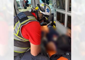 El joven fue trasladado al hospital.