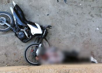 El motociclista resultó con lesiones de consideración.