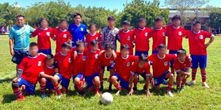 El Club Deportivo Ñudee durante su participación en la Copa Promesas Oaxaca 2025.