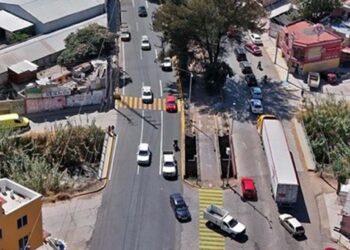 El gobierno estatal rehabilita vialidades deterioradas.