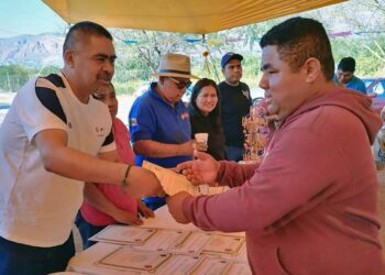 En la agencia de Tomellín se llevó a cabo la fiesta de la pirotecnia en honor a San Juan de Dios.
