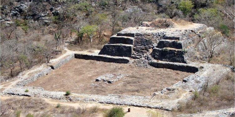 Foto: INAH // Esperan que el INAH declare como zona de monumento al sitio sagrado de Guiengola, en el Istmo de Tehuantepec.
