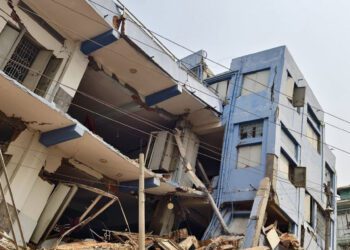 VIDEO: Potente sismo de 7.7 sacude Birmania y Tailandia: al menos 21 muertos y edificios derrumbados