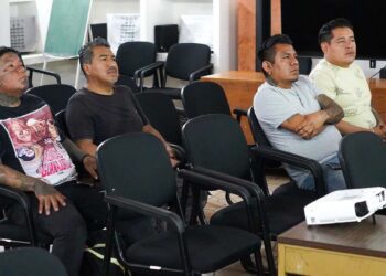 Foto: cortesía // Inician jornadas de capacitación para garantizar que los procedimientos de tatuajes, micropigmentación de cejas y perforaciones se realicen de manera segura.