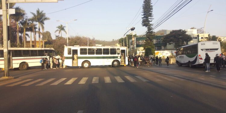 VIDEO: ¿Dónde hay BLOQUEO hoy en Oaxaca?